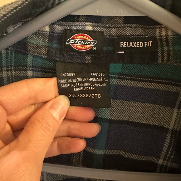 Dickies Relaxed Fit Blue and Black Plaid Shirt - Picture 3 of 12